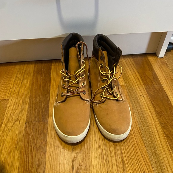Timberland boots, women’s size 8 - Picture 2 of 3